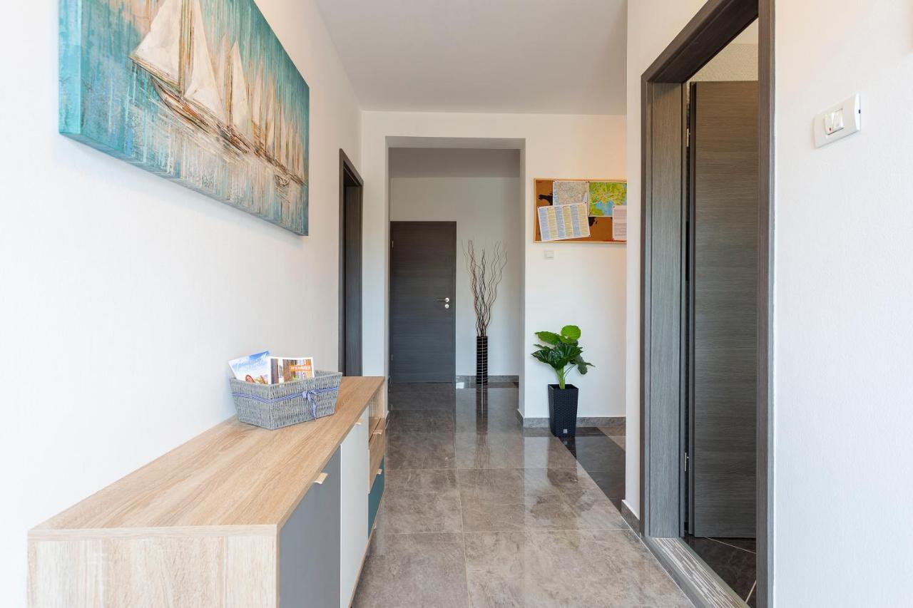Apartmani Karoca 3 普拉 外观 照片