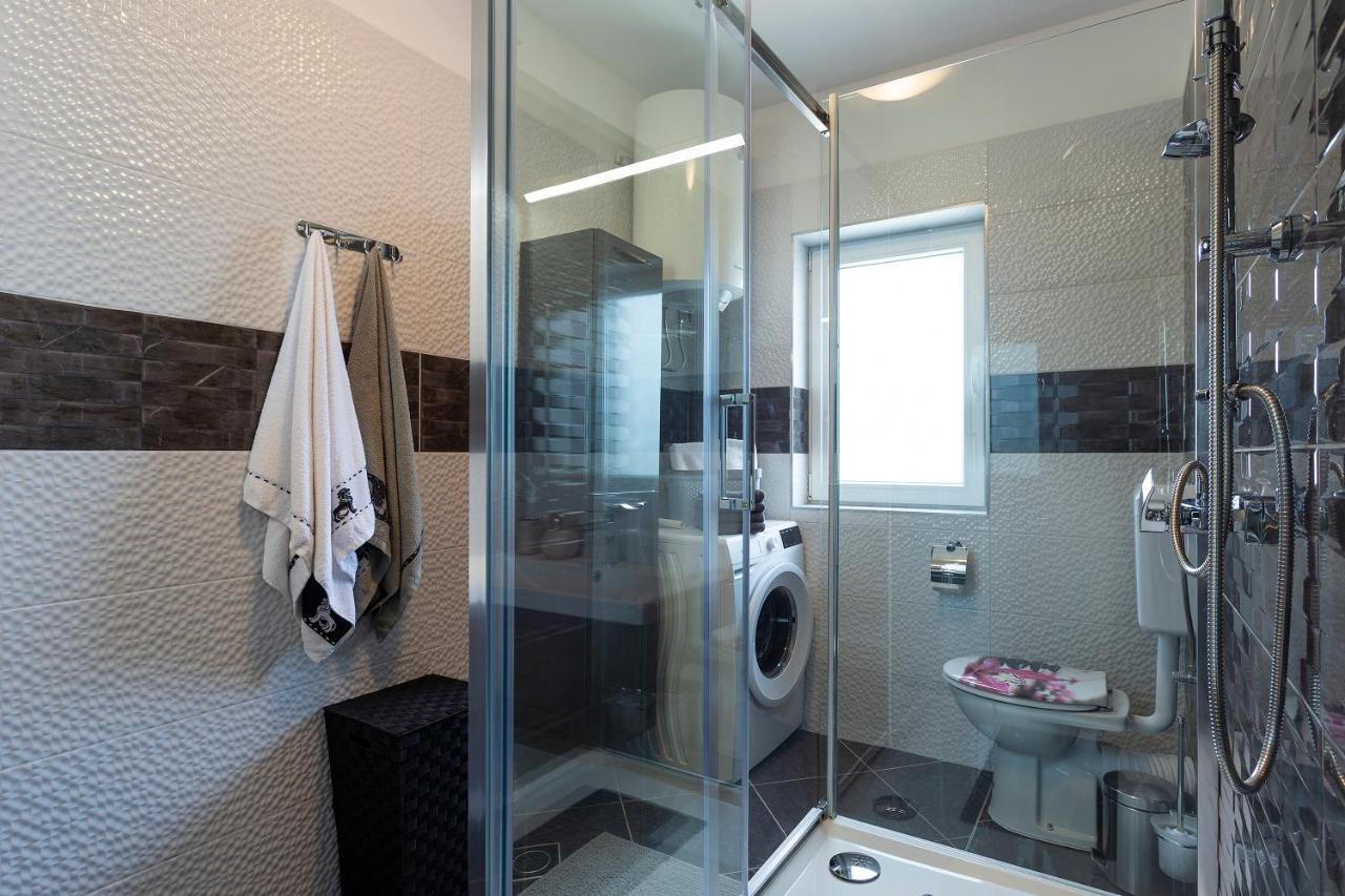 Apartmani Karoca 3 普拉 外观 照片