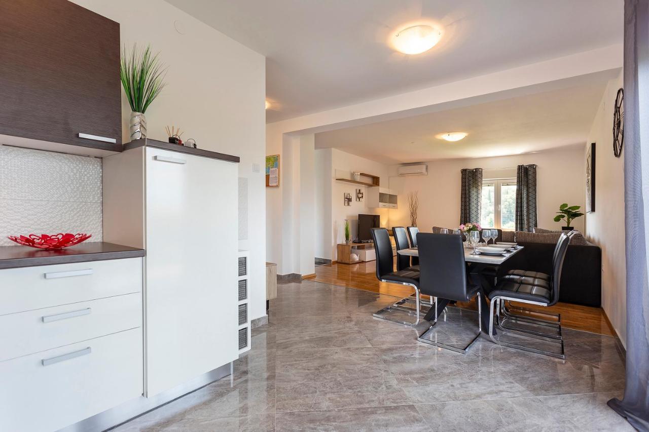Apartmani Karoca 3 普拉 外观 照片