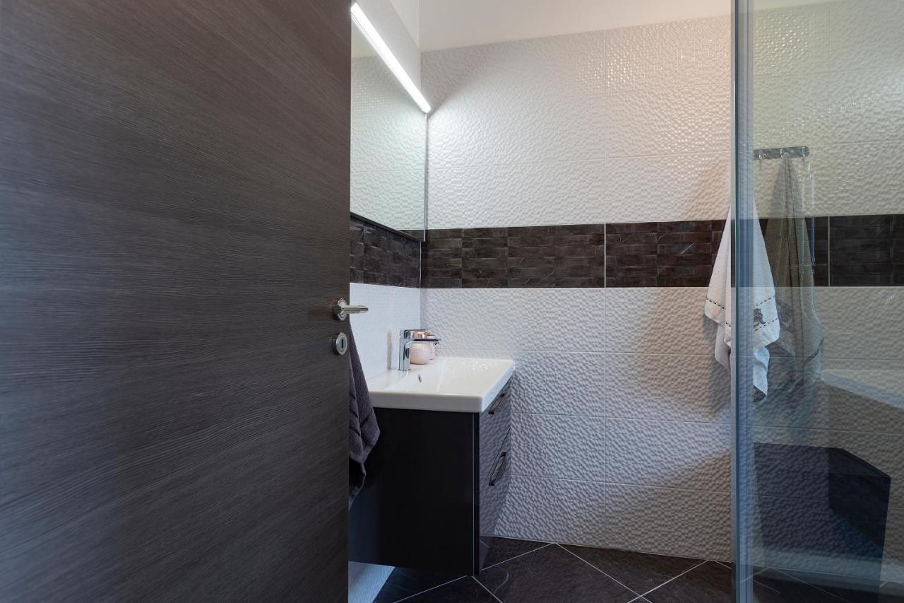 Apartmani Karoca 3 普拉 外观 照片