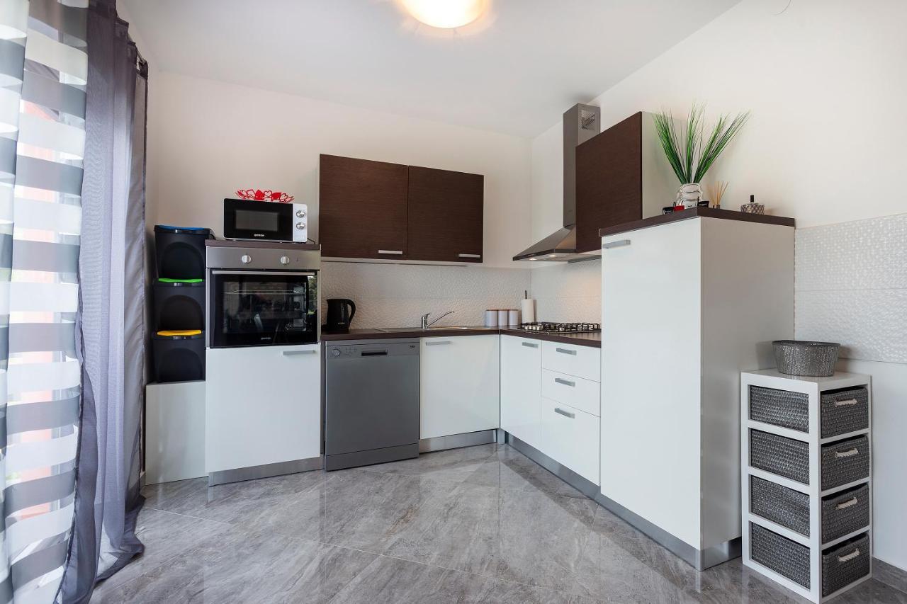 Apartmani Karoca 3 普拉 外观 照片