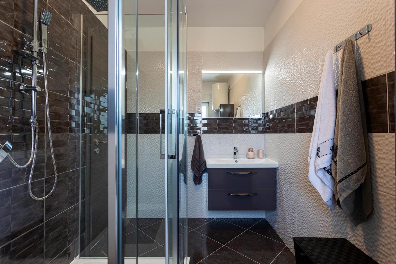 Apartmani Karoca 3 普拉 外观 照片