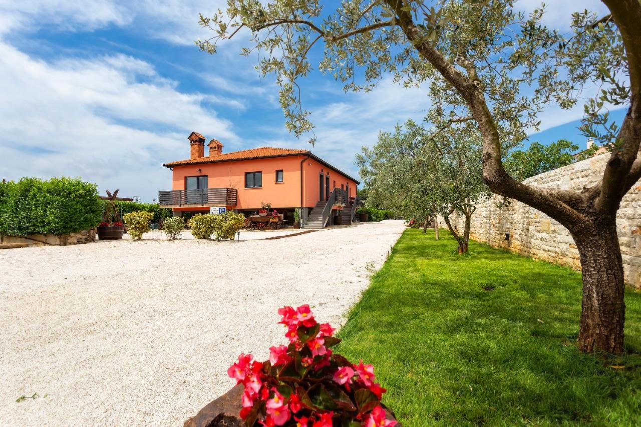Apartmani Karoca 3 普拉 外观 照片