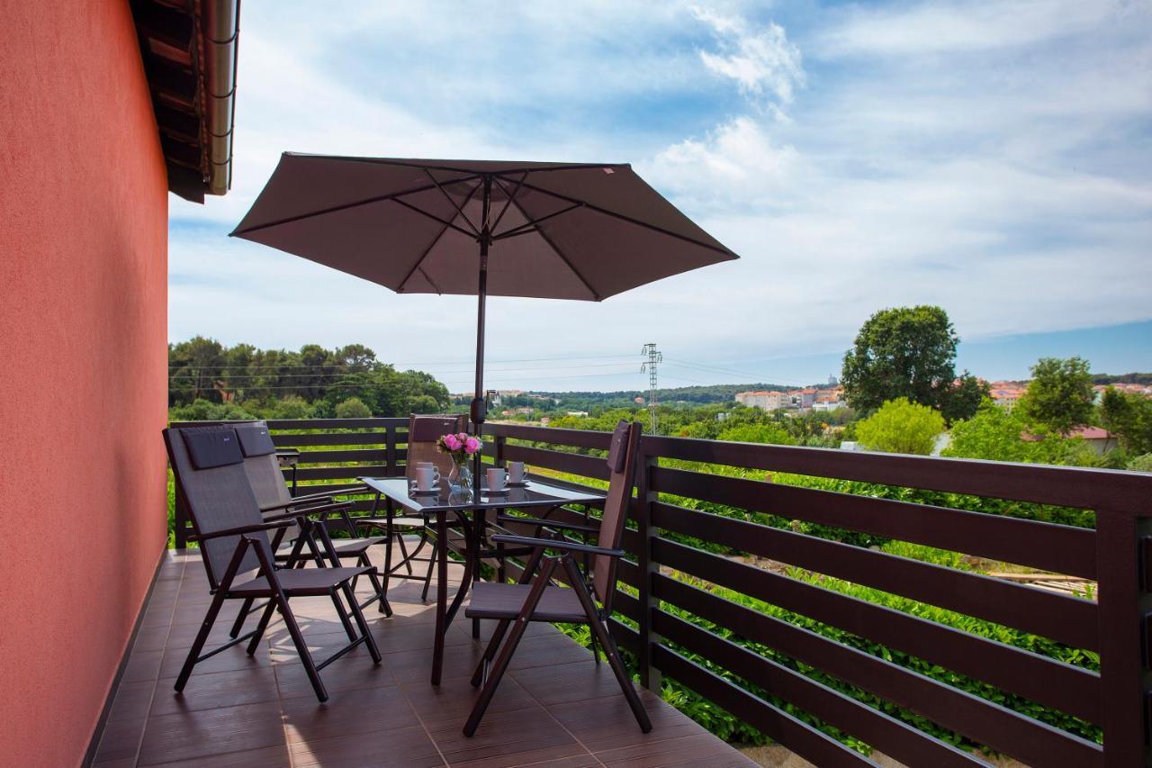 Apartmani Karoca 3 普拉 外观 照片