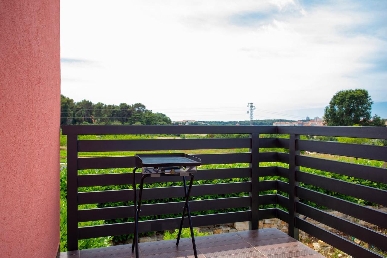 Apartmani Karoca 3 普拉 外观 照片