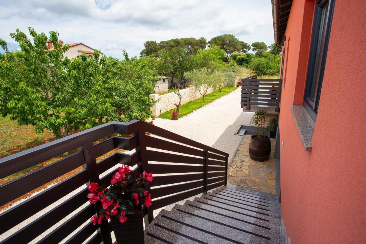 Apartmani Karoca 3 普拉 外观 照片