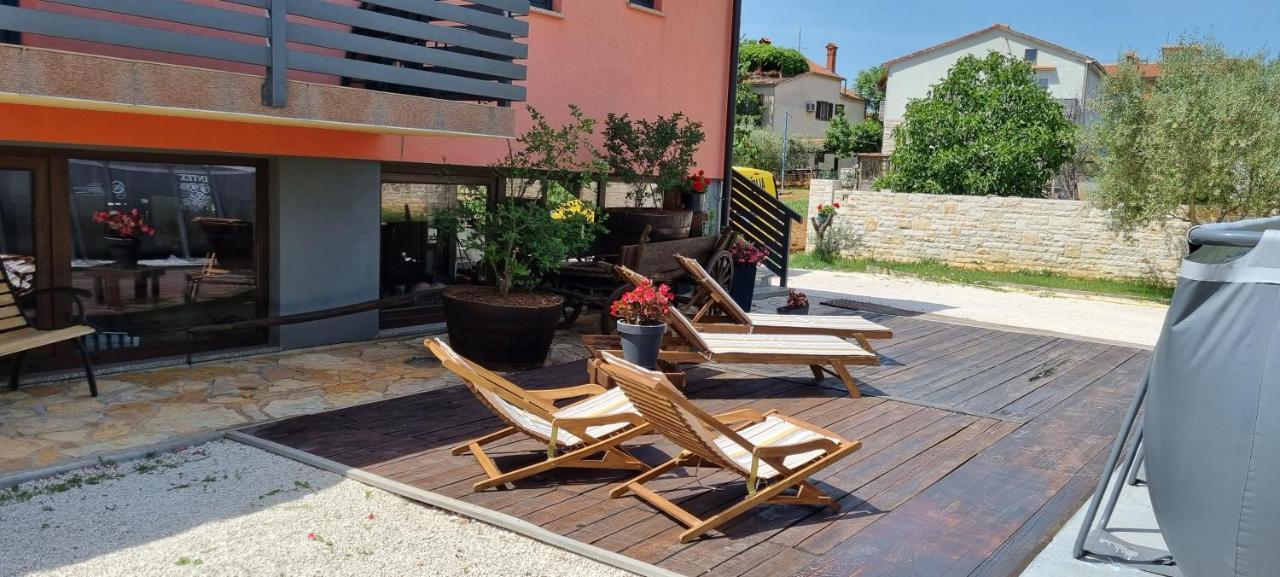 Apartmani Karoca 3 普拉 外观 照片